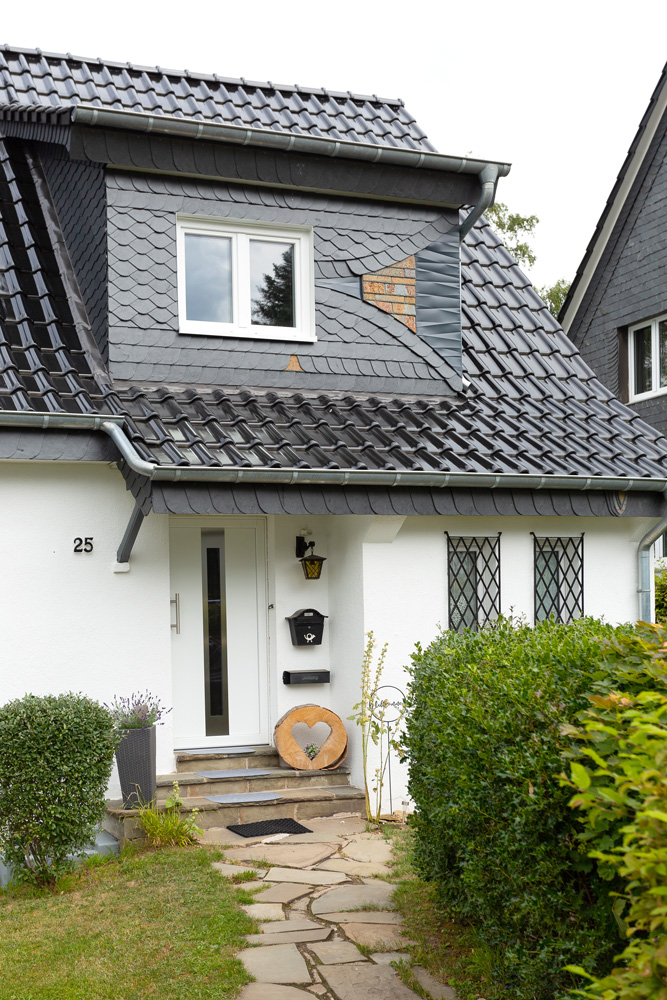 PRIMERO Fassade-Gaube Schiefer Color 23 GJ3A8691